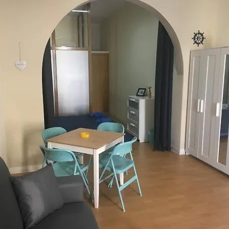 Lidda Butts Annex Πανσιόν *